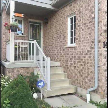 Cozy & Spacious Suite With Private Bathroom Near Toronto Airport ! Mississauga Exterior photo